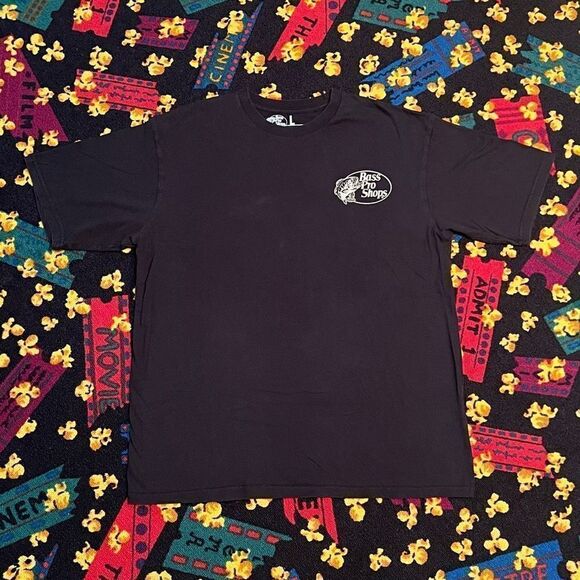 Bass Pro Shops ‘Hunters Do It In The Woods’ Black Graphic Tee Shirt / Size L - Picture 1 of 5